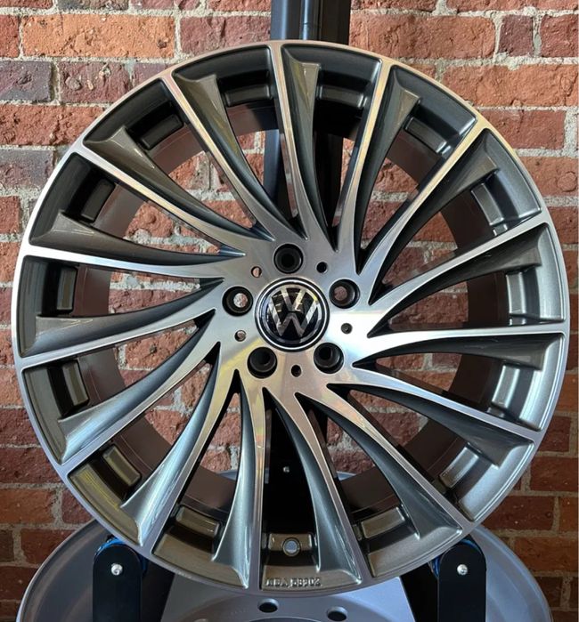 Диски Volkswagen  5:112r19 комплект Нові оригінал  титани склад
