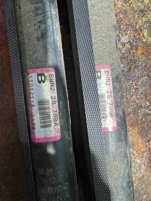 Амортизатори задні Mazda 3 14-18 BM BHN228700A