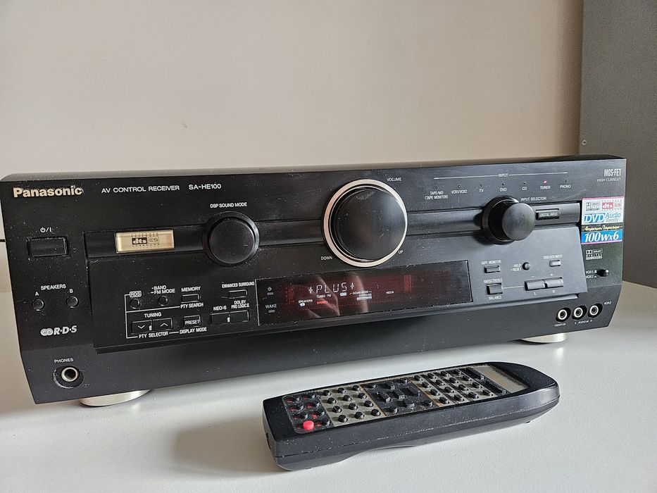 Panasonic amplituner SA-HE100