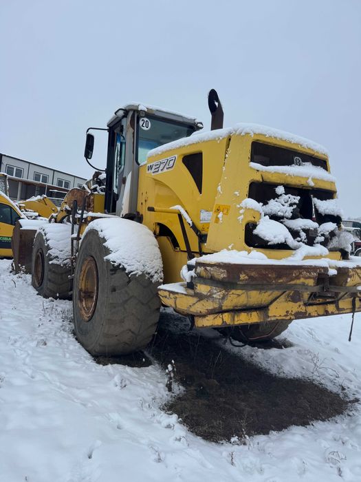 Фронтальний навантажувач