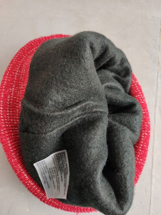 Czerwona klasyczna ocieplana czapka beanie