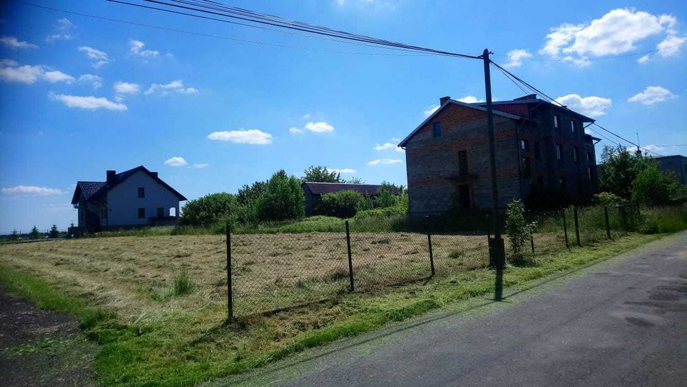 sprzedam działkę budowlaną 1017 m2 Lisowice