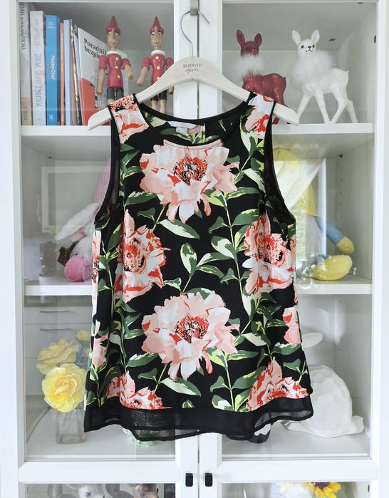 H&M śliczna rozkloszowana bluzka w kwiaty 38