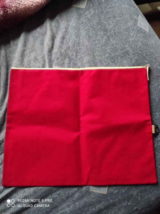 Папка на молнии новая