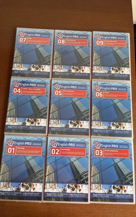 Curso English PRO - Inglês prático (20 volumes - Livros e DVDs)