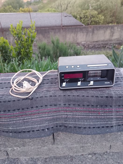 Radio relógio Philips