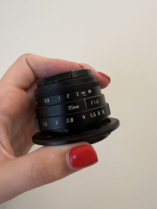 Body Sony a6000  обєктиви 35mm + 4.18-105 mm