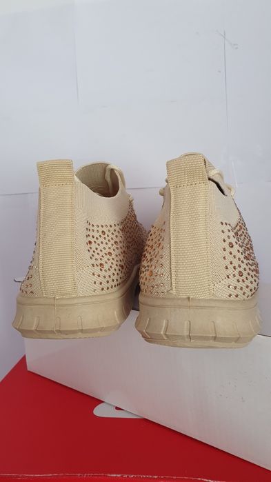 Sneakersy nowe damskie z ozdobami rozmiar 39