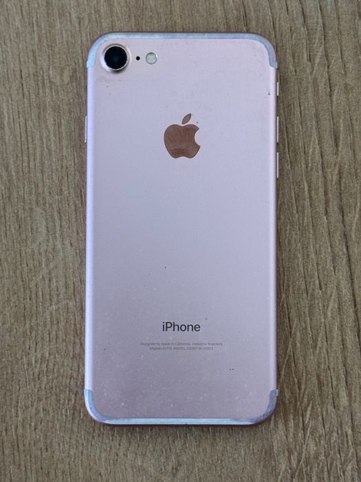 iPhone 7 com case e película