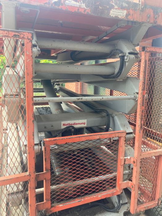 Podnośnik nożycowy SkyJack 24V nowe baterie