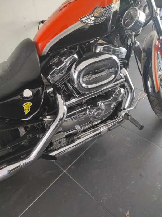 Harley Davidson sporster 1200 (edição centenário)