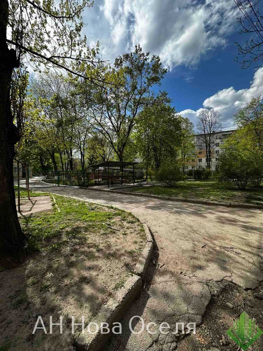 Продам 1 кім. квартиру, р-н Дендропарку