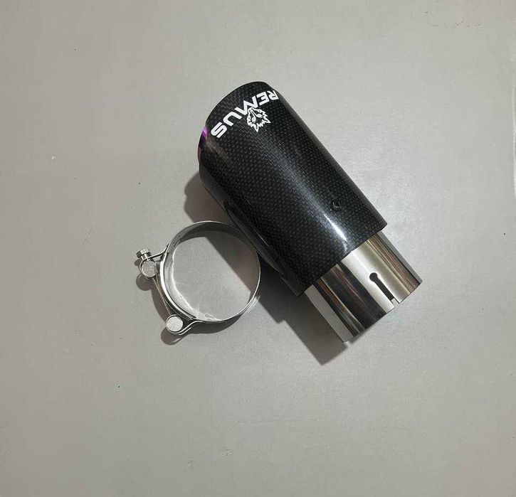 Ponteira de escape Remus Inox + Fibra de carbono (Titanium Burn)