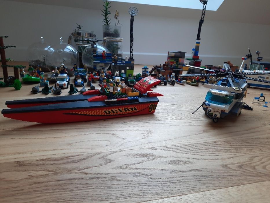 Lego - miasto policyjne - ucieczka rzeką na bagna