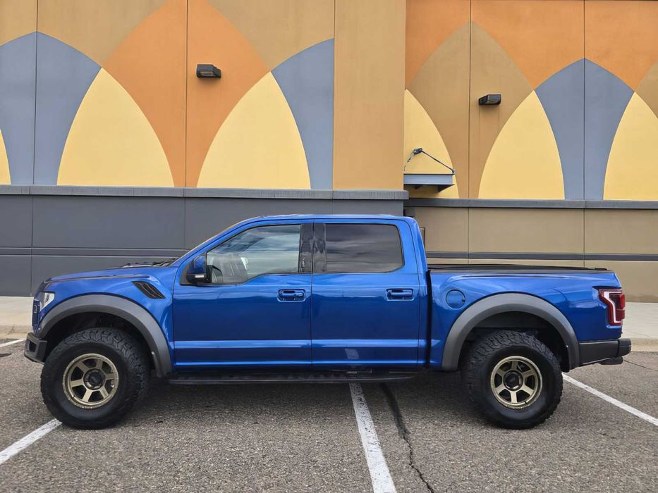 Ford F-150 Raptor      2018