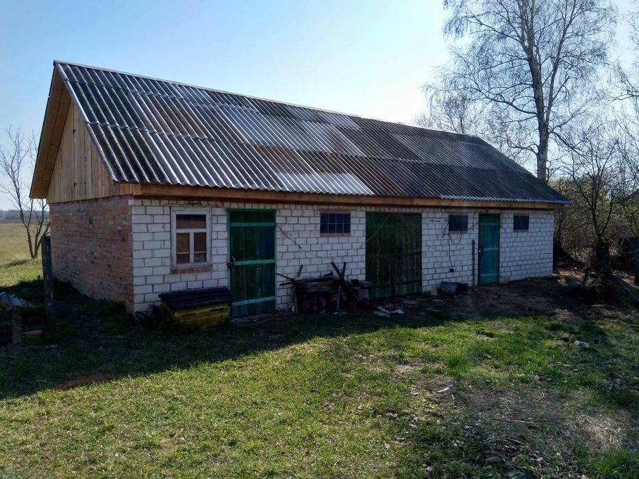 Приватний будинок та ділянка 50 соток