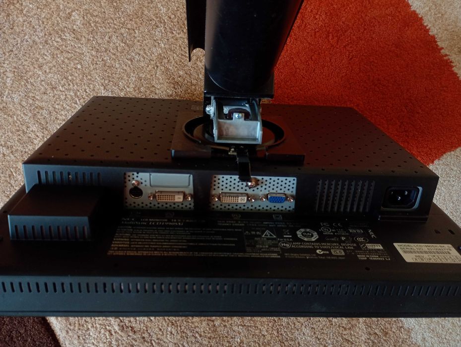 Monitor MultiSync NEC LCD1990 SXi-BK monitor graficzny