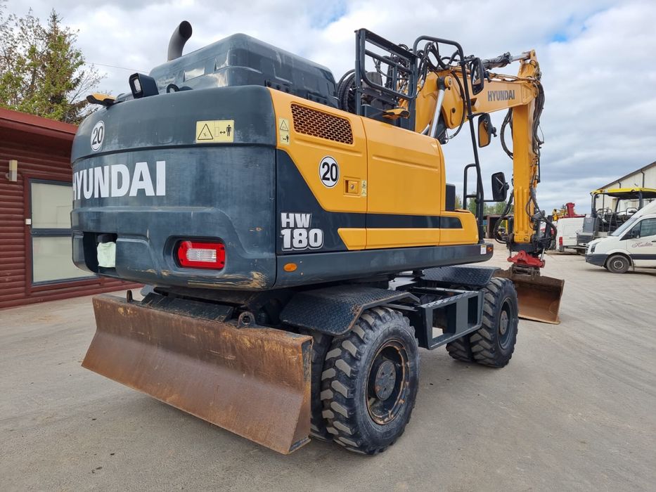 Продам экскаватор Hyundai HW 180 D , 2022 года