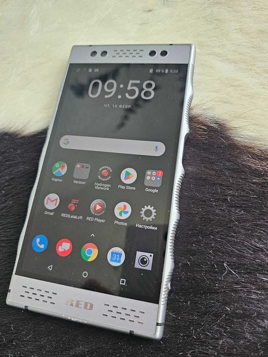 Мобільний телефон Red Hydrogen One 128гб