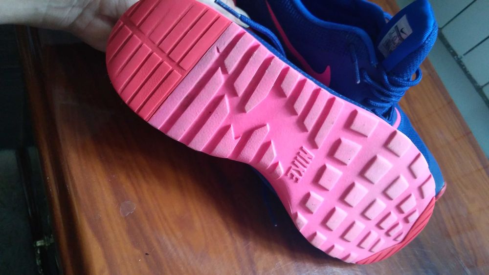 Жіночі кросівки NIKE оригінал