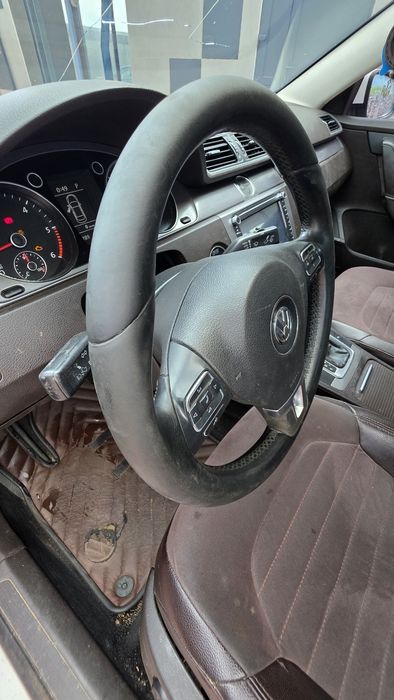 Passat B7 2011 2.0 дизель Автомат європа