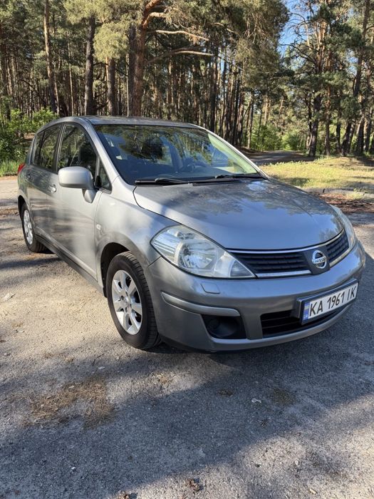 Продам Nissan tiida 1,6 АКПП