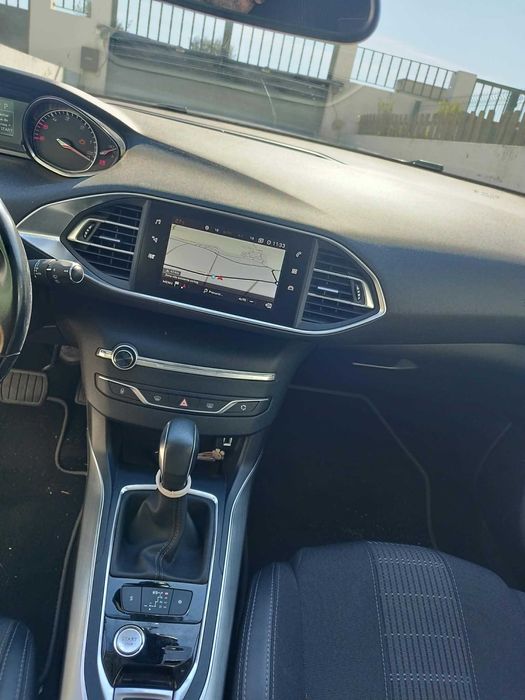 Peugeot 308 SW 1.6 120CV - Caixa Automática