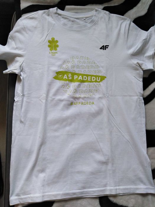 Nowy, bawełniany T-Shirt " 4F " r. M