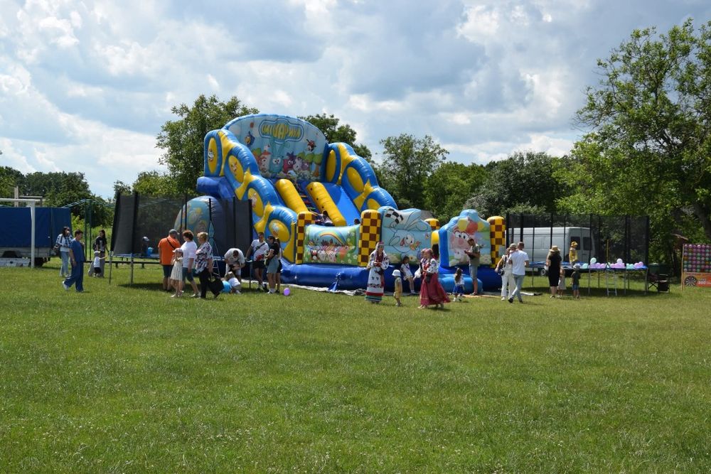 Оренда Батут, Велика гірка, солодка вата і попкорн