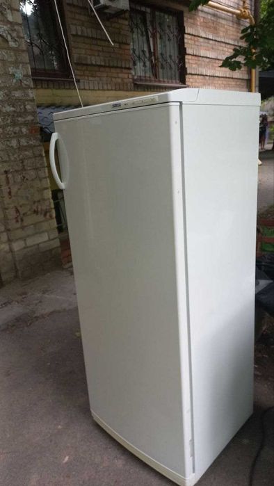 Морозильна камера Атлант б/у