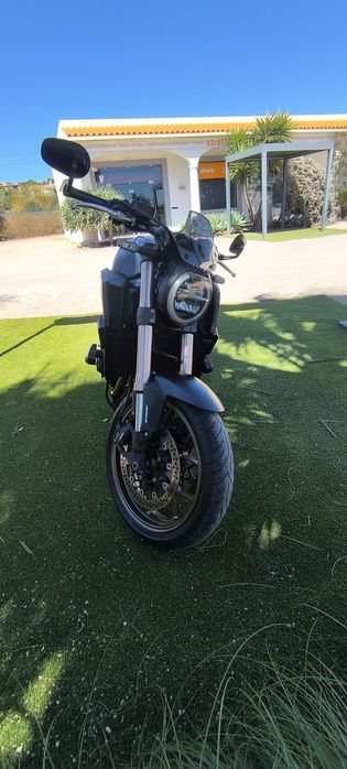 Honda CB650R 2021