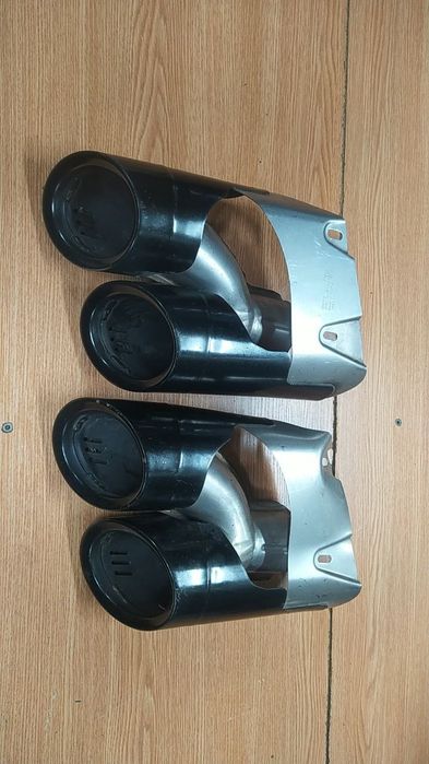 Porsche macan  95b насадка вихлопної ліва 95b253681aq