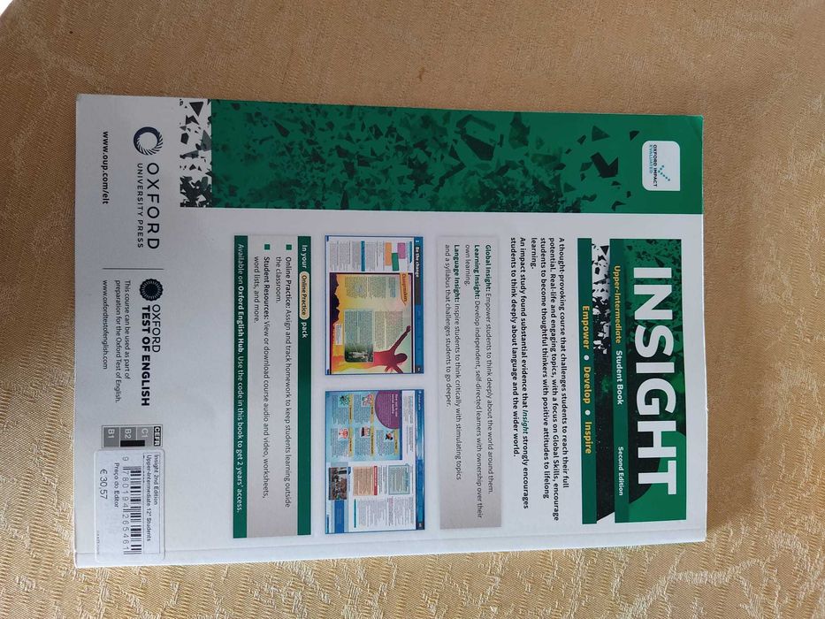 Insight 2nd Edition Upper-Intermediate 12º Students Book  (COMO NOVO)