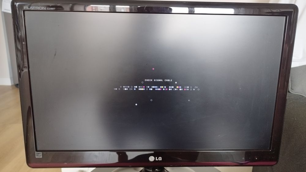 LG Flatron E2350T 23 cale
