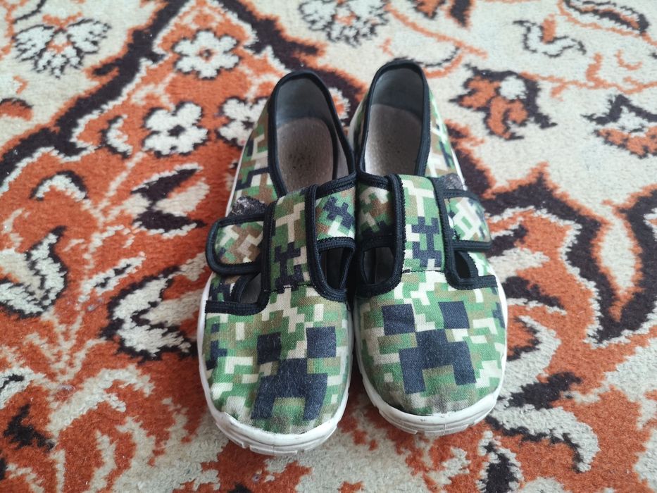 Buty kapcie chłopięce wojskowe, r. 29. Polecam!
