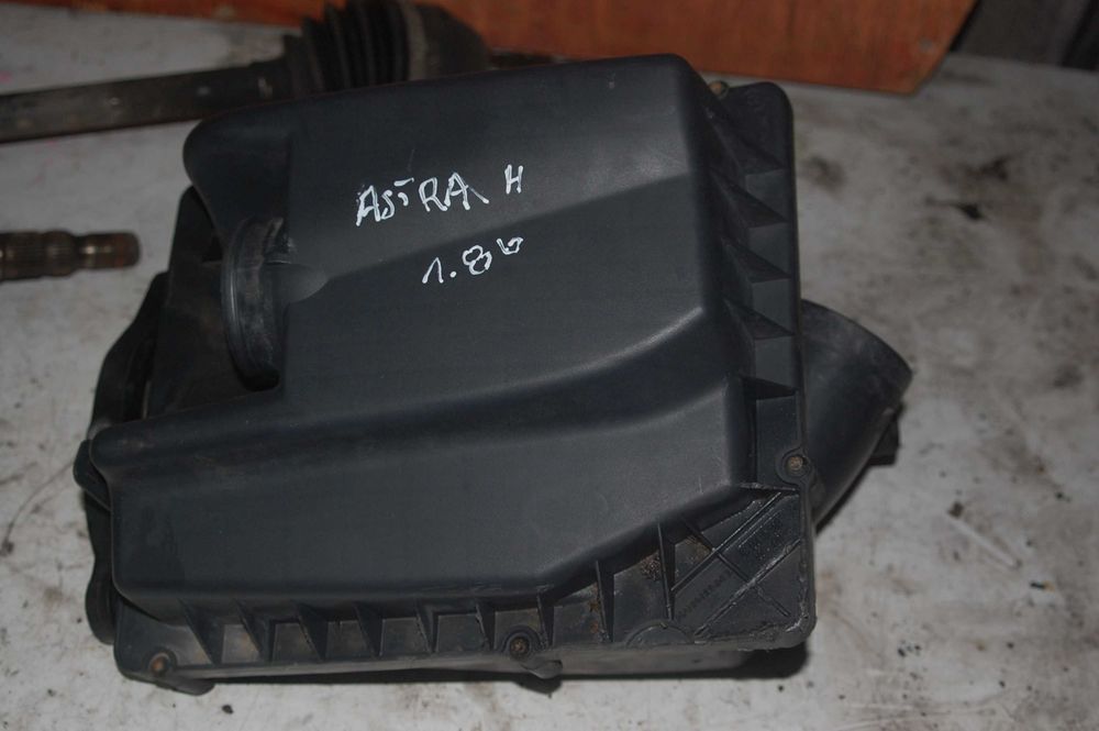 Obudowa filtra powietrza Opel Astra H 1.8b