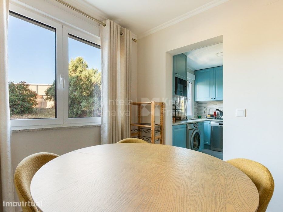 Apartamento T2+1 para arrendamento mobilado na Encarnação