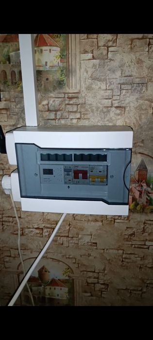 Підключення гібридного  інвертора станції ДБЖ генератора Електрик АВР