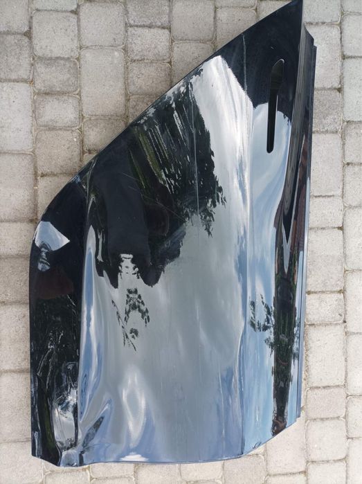 Двері Tesla model 3