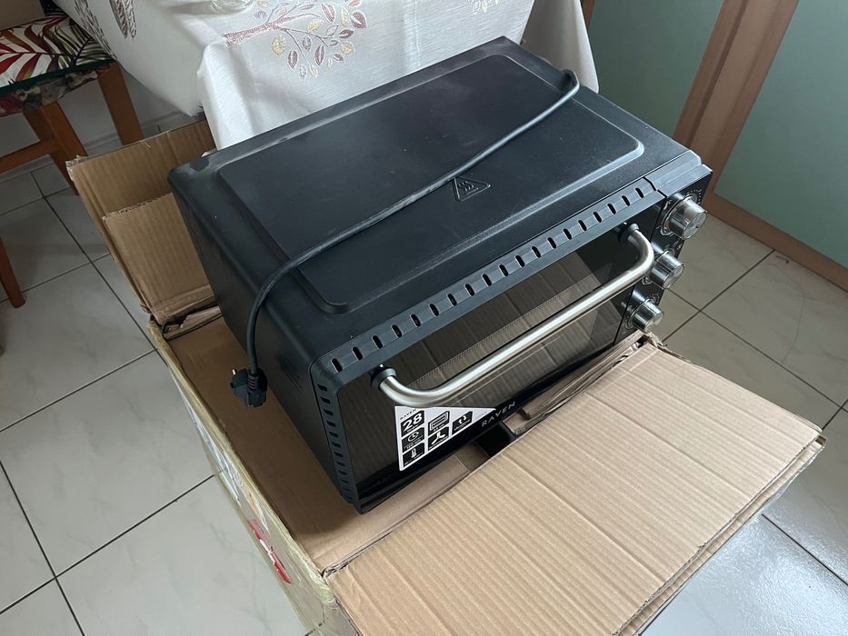 Mini piekarnik Raven elektryczny