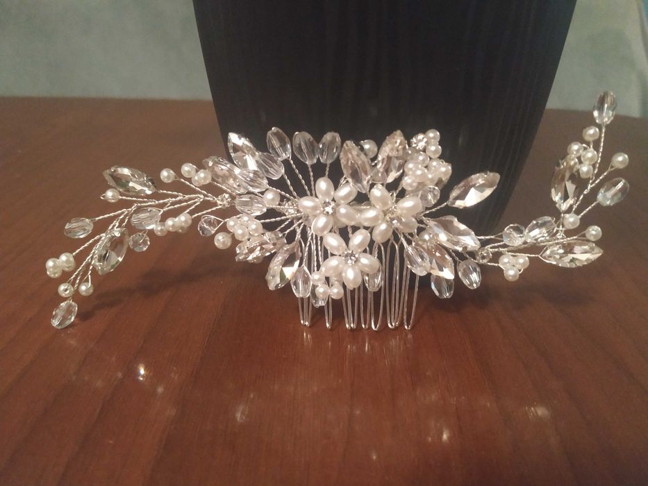 Ozdoby ślubne do włosów