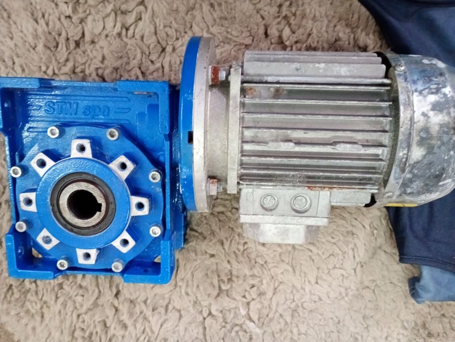 Sprzedam Motoreduktor 0,25 kw