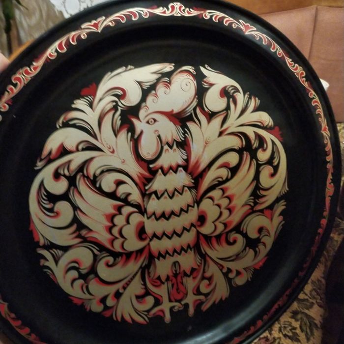 Велика металева таця на стіну з розписом