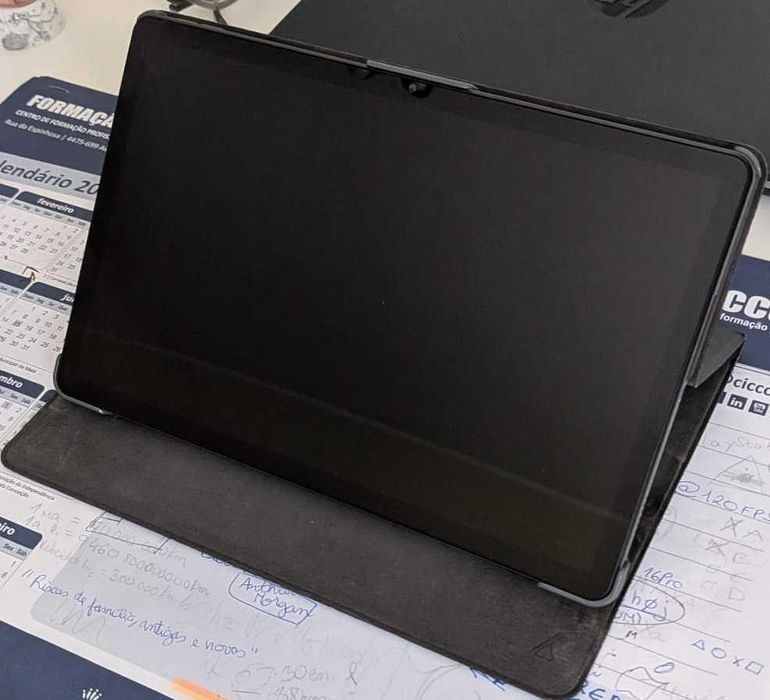 Tablet M10 Plus 3rd Gen LENOVO usado e em muito bom estado