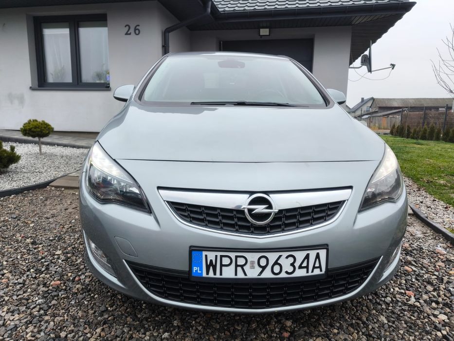 Opel astra J 1.7 CDTI. Bogate wyposażenie