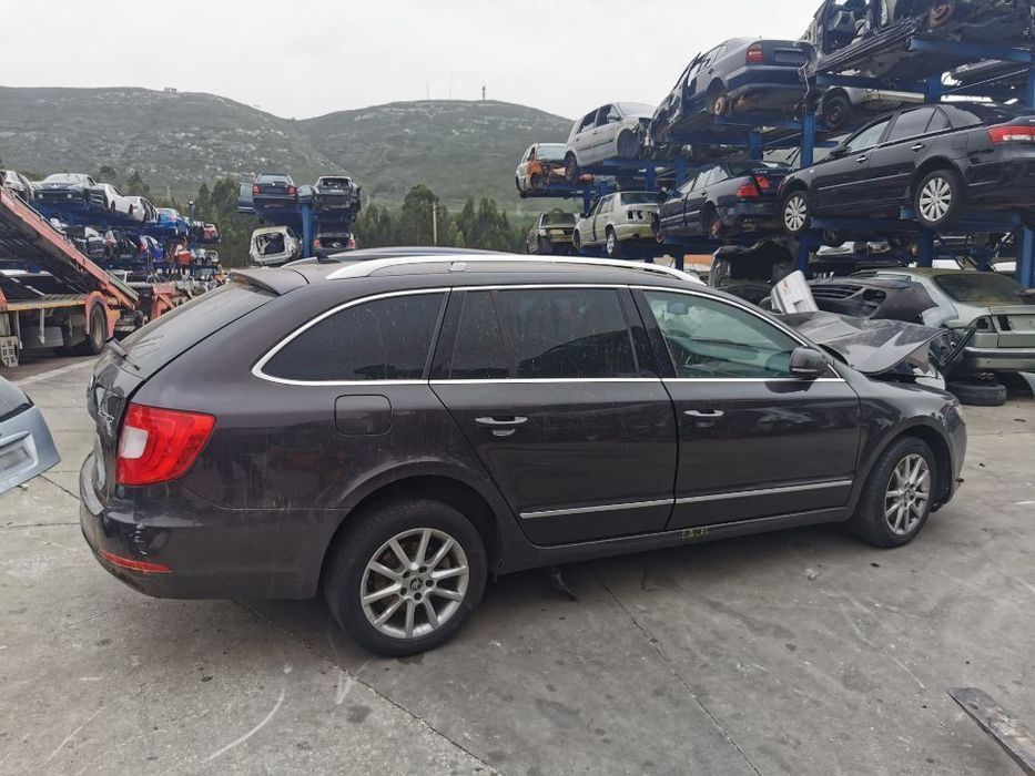 Peças Skoda Superb Combi 1.9 TDI do ano 2010