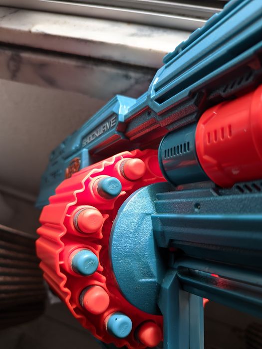 Nerf Elite 2.0 Shockwave com tambor – Excelente estado