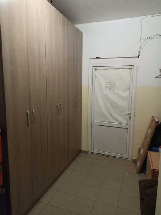 Продам 1-кім. квартиру з ремонтом, 3/10 пов., на вул. Грушевського (3-346-557)