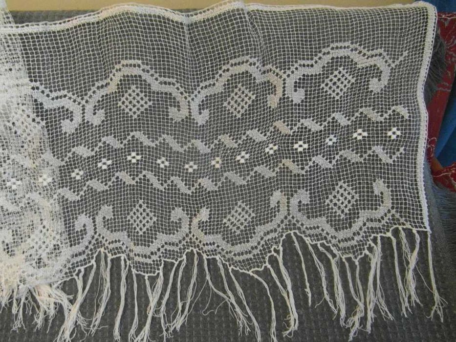 Kołkowa krótka przedwojenna firanka