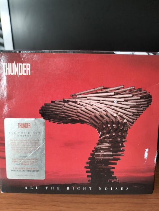 CD duplo + DVD Thunder